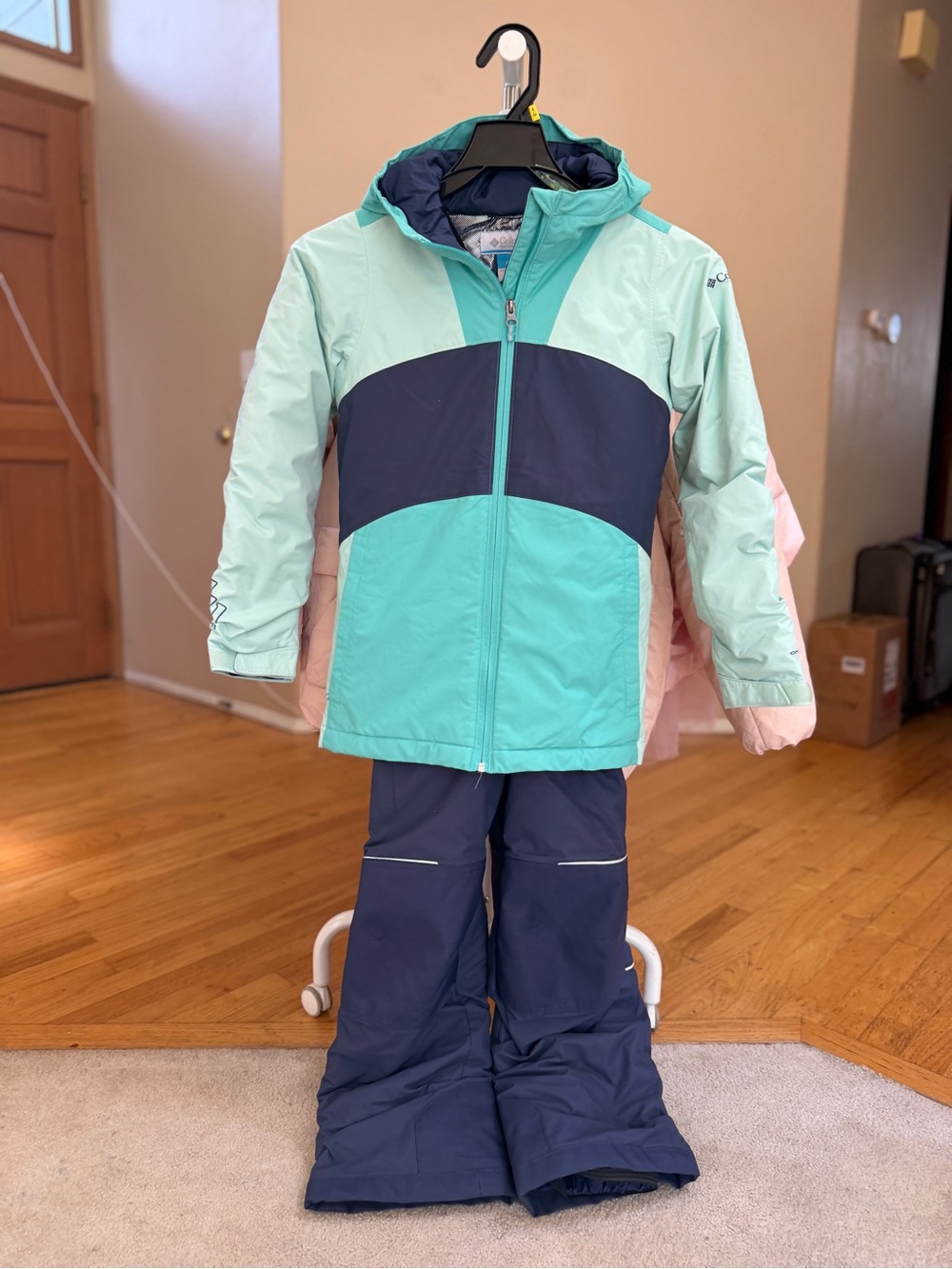 Kids' Two-Tone Mint & Navy Snow Jacket and Pants Set 10-12Y